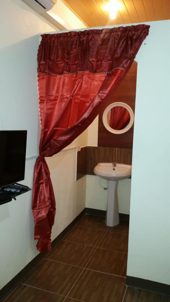 Studio 27 Inn Piarco Exterior photo